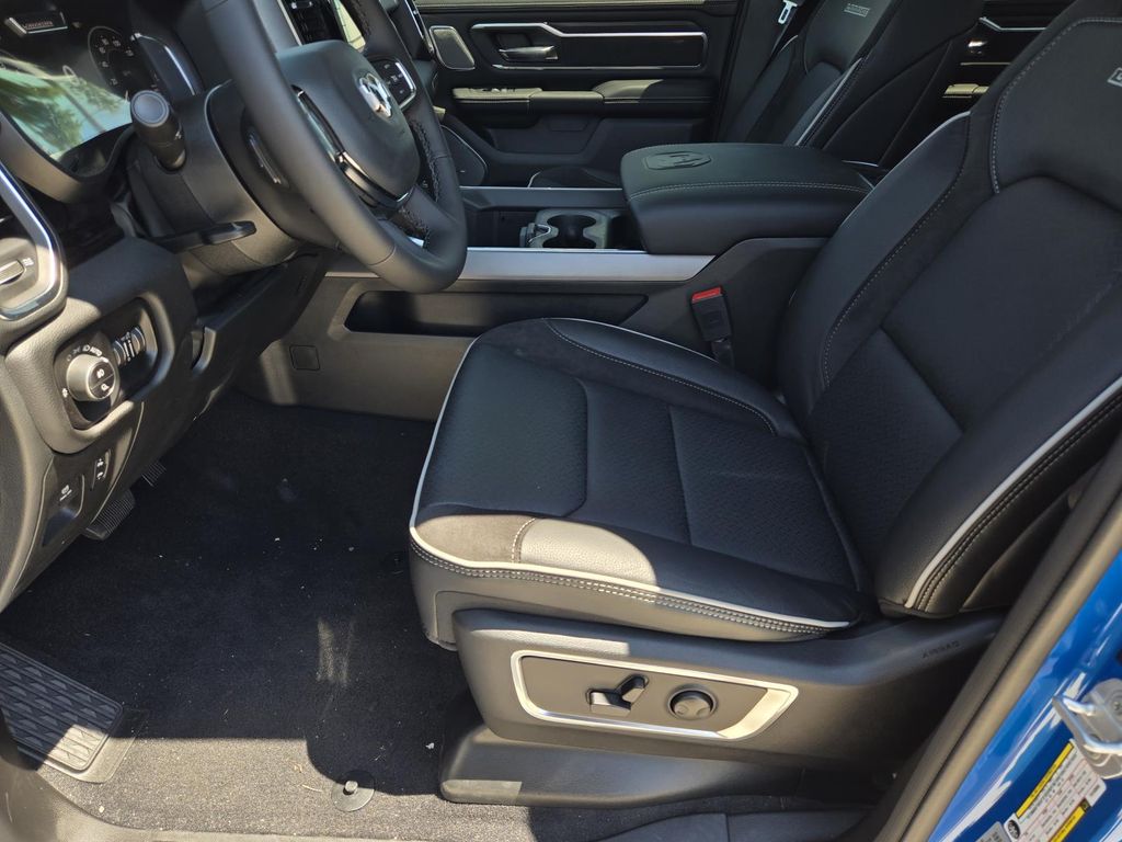 2026 RAM 1500 Laramie - Photo 19