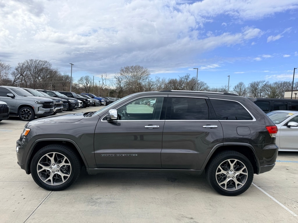 2019 Jeep Grand Cherokee Overland's photo