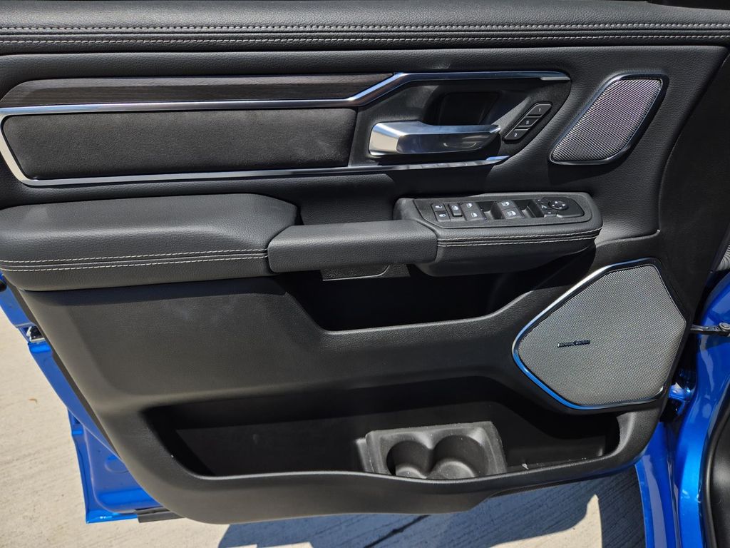 2026 RAM 1500 Laramie - Photo 18