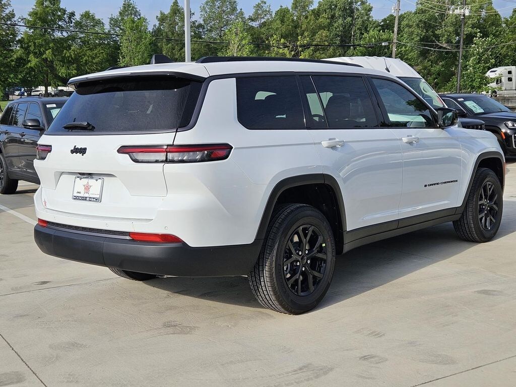 New 2026 Jeep Grand Cherokee L Laredo Sport Utility