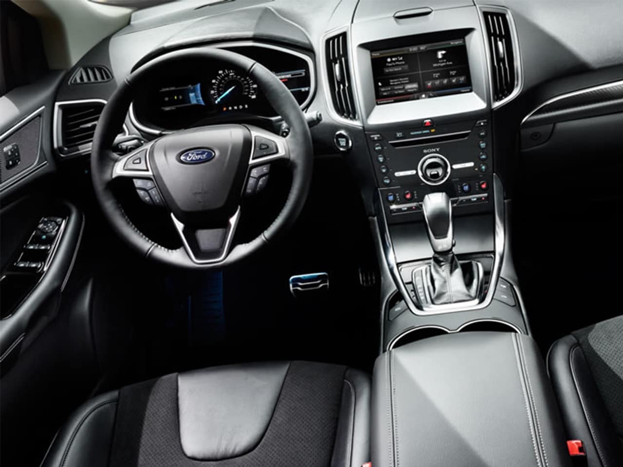 Interior View Of 2015 Ford Edge in Tulsa
