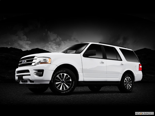 Exterior View Of 2015 Ford Expedition in Tulsa
