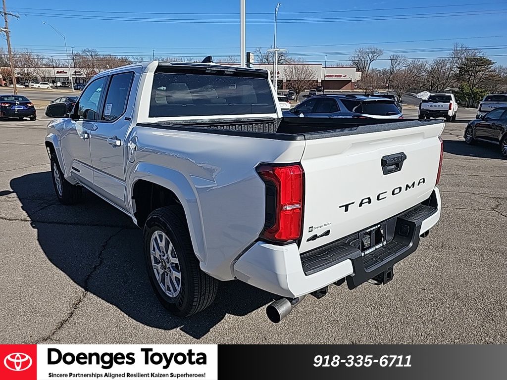 2026 Toyota Tacoma SR5 - Photo 7