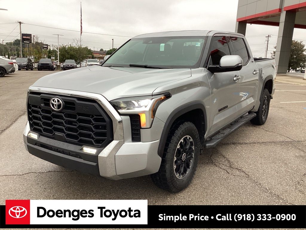 2023 Toyota Tundra SR5 photo 2