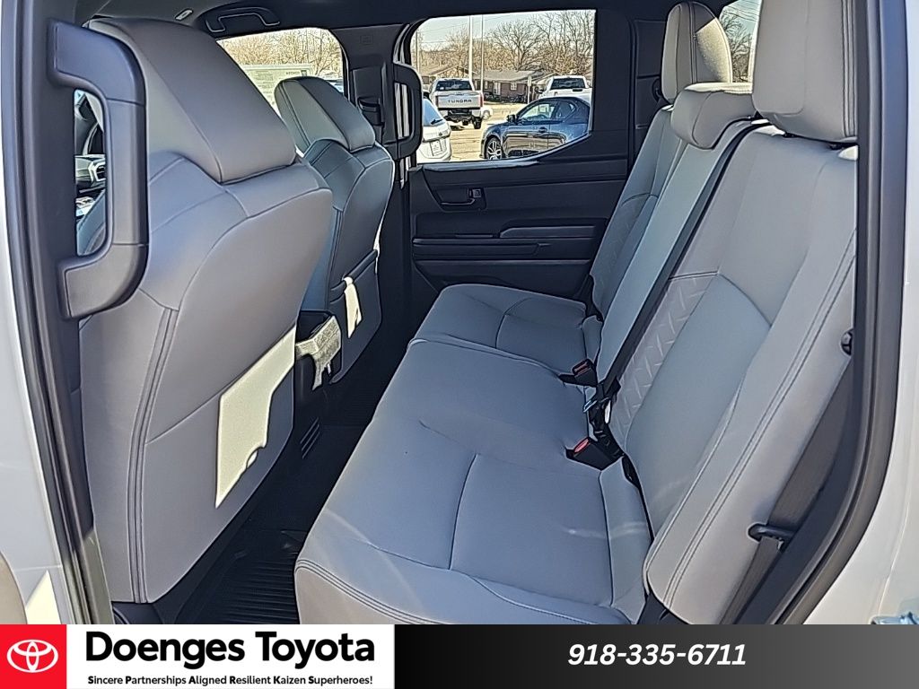 2026 Toyota Tacoma SR5 - Photo 17