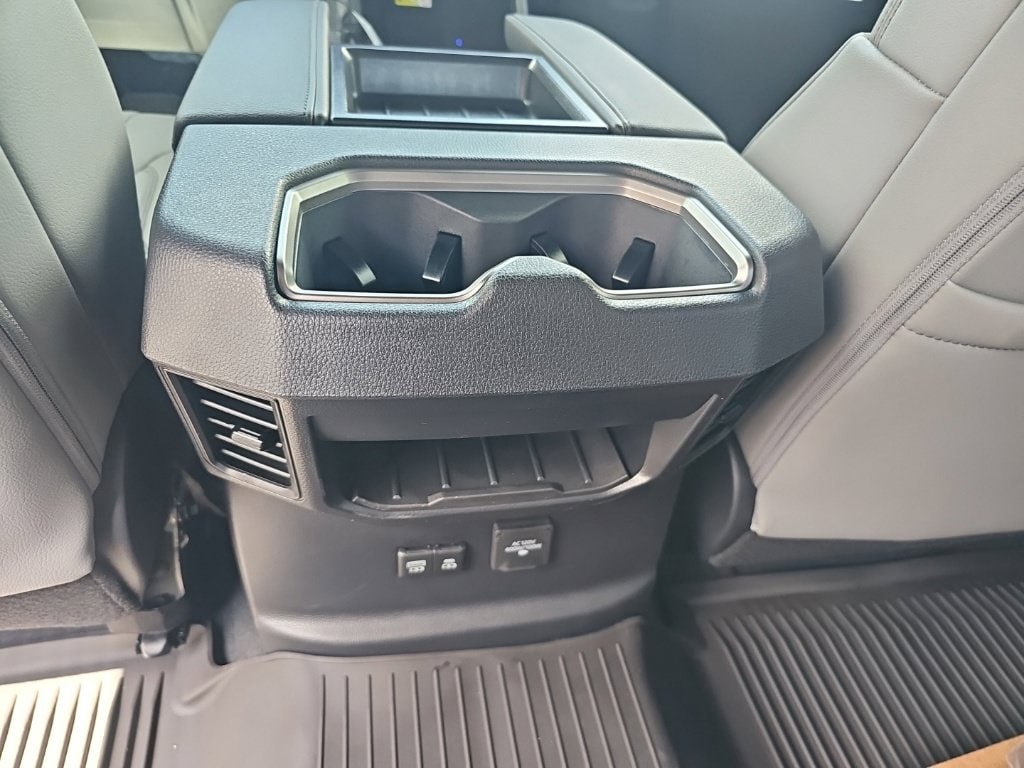 2026 Toyota Tundra SR5 - Photo 17
