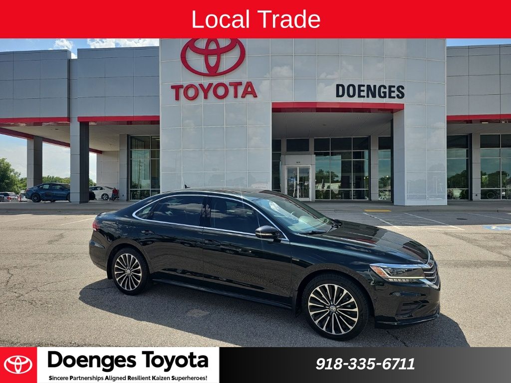 Racing Green 2022 Volkswagen Passat Sedan Front-Wheel Drive Automatic