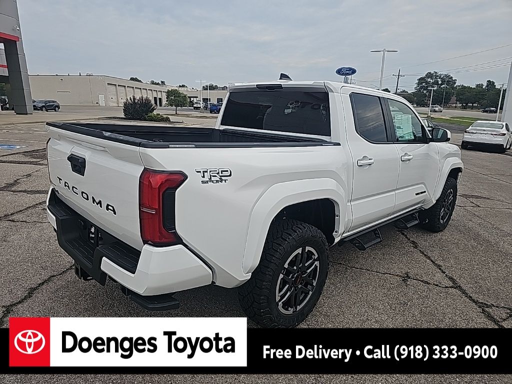 2025 Toyota Tacoma TRD Sport photo 3