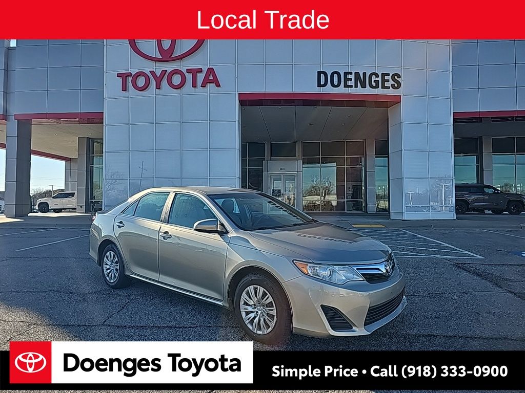 2014 Toyota Camry LE