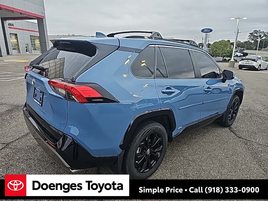 Used 2023 Toyota RAV4 Hybrid SE SUV