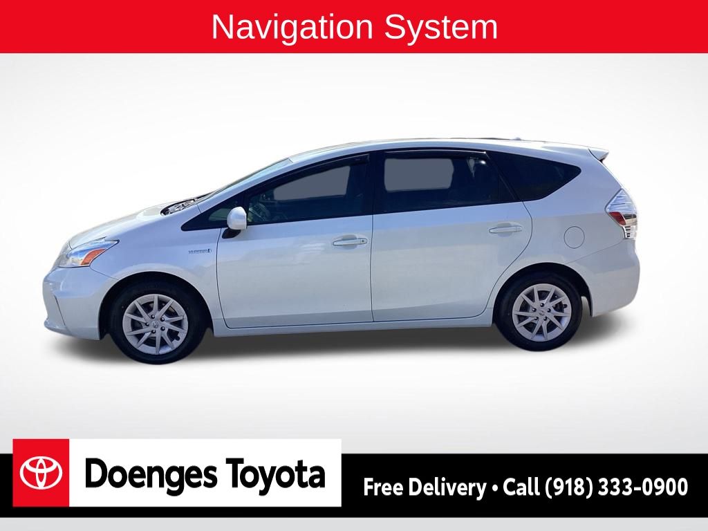 2014 Toyota Prius V Three photo 4