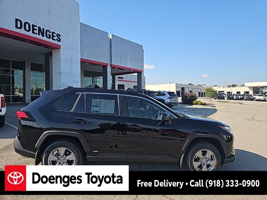 New 2025 Toyota RAV4 Hybrid LE SUV