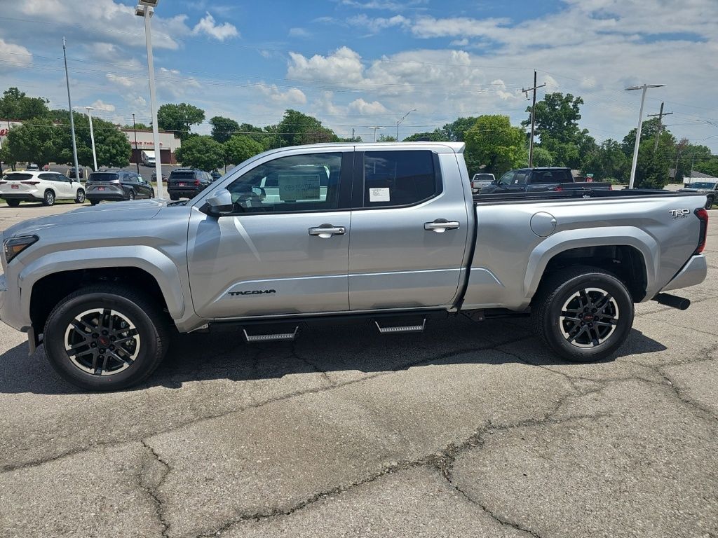 2026 Toyota Tacoma TRD Sport - Photo 8
