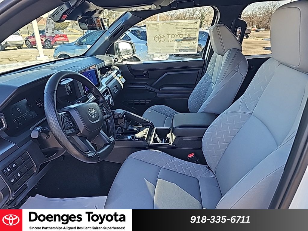 2026 Toyota Tacoma SR5 - Photo 12