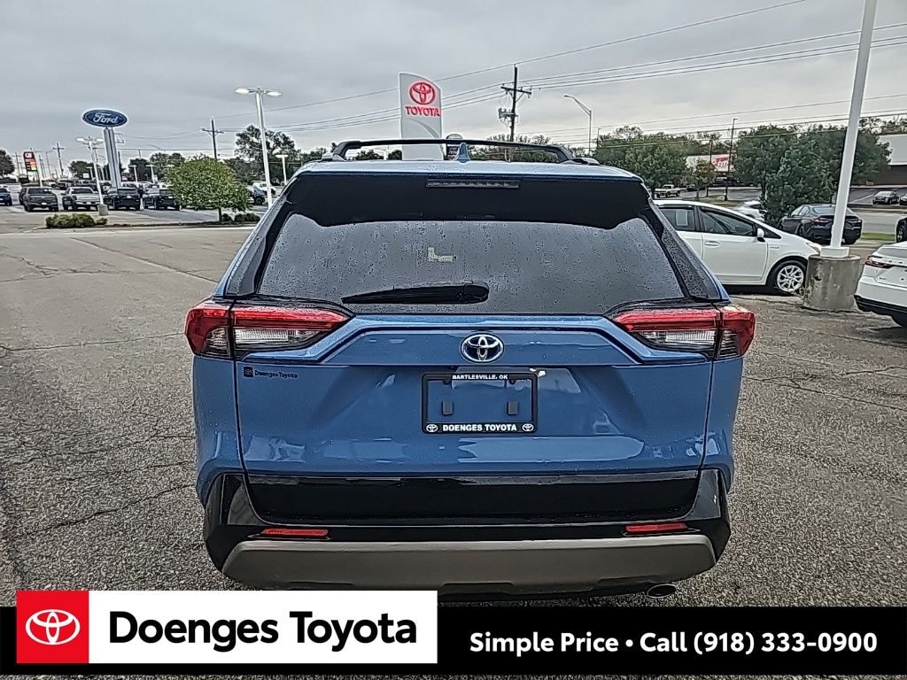 Used 2023 Toyota RAV4 Hybrid SE SUV