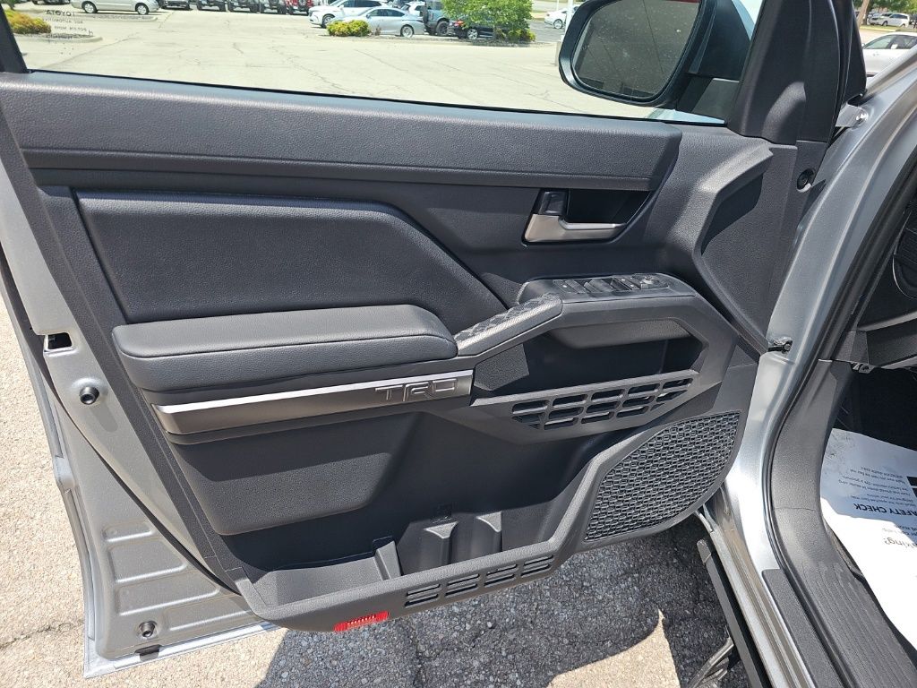 2026 Toyota Tacoma TRD Sport - Photo 17