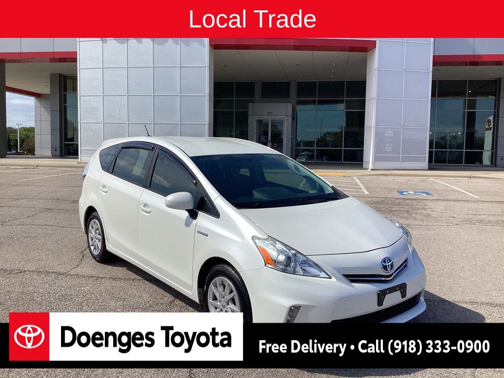 2014 Toyota Prius v Three