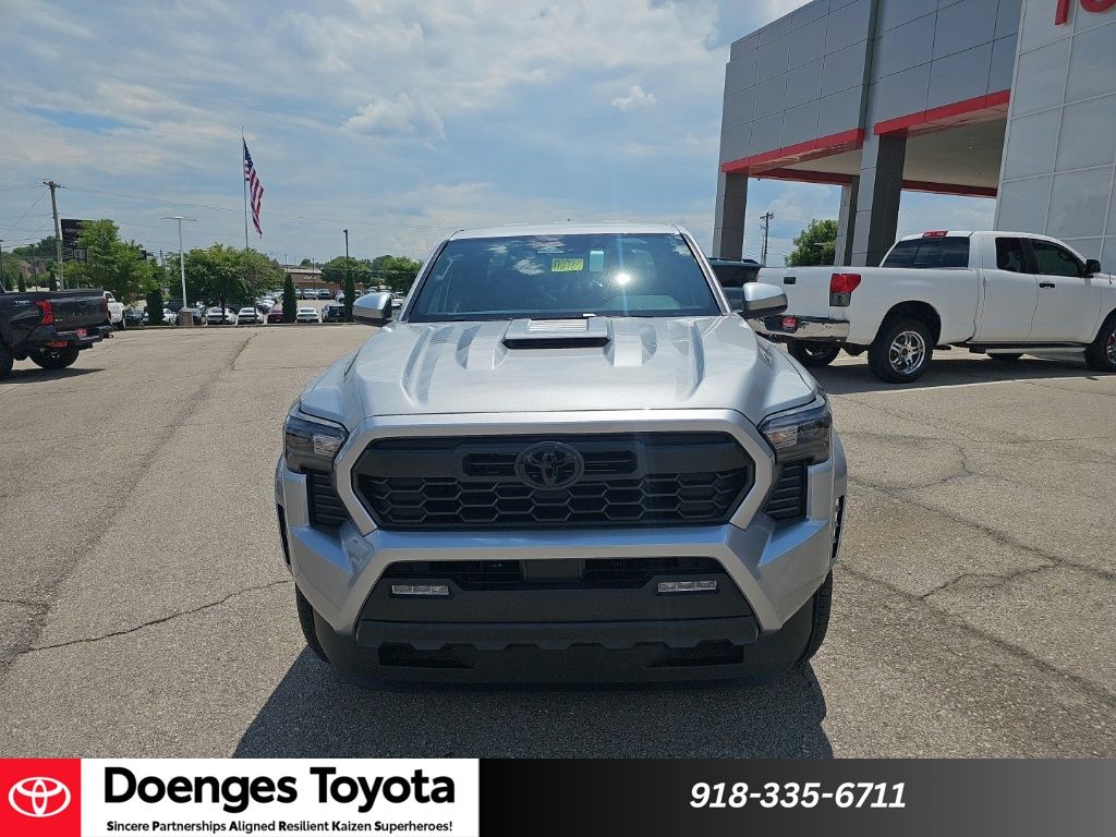 2026 Toyota Tacoma TRD Sport - Photo 11