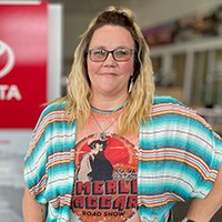 Staff member Misty Henson from ID_96022ae6b8ec