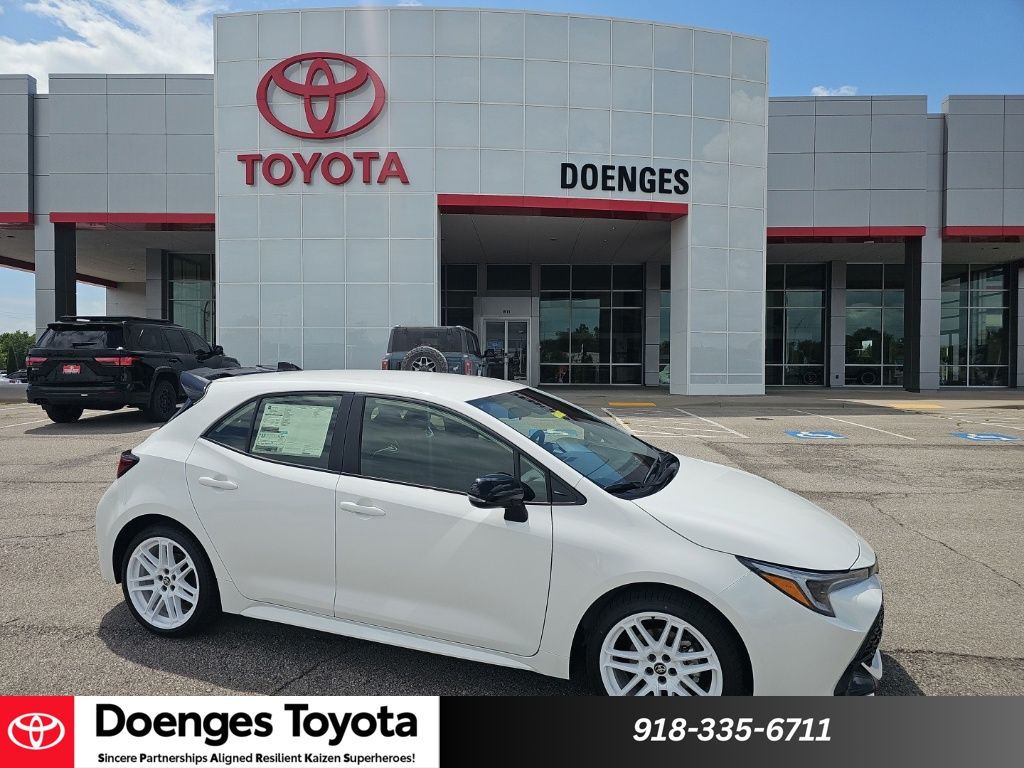 Ice Cap 2026 Toyota Corolla Hatchback Hatchback Front-Wheel Drive Continuously Variable Transmission