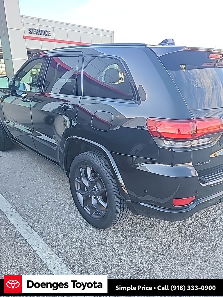 2021 Jeep Grand Cherokee Limited photo 2