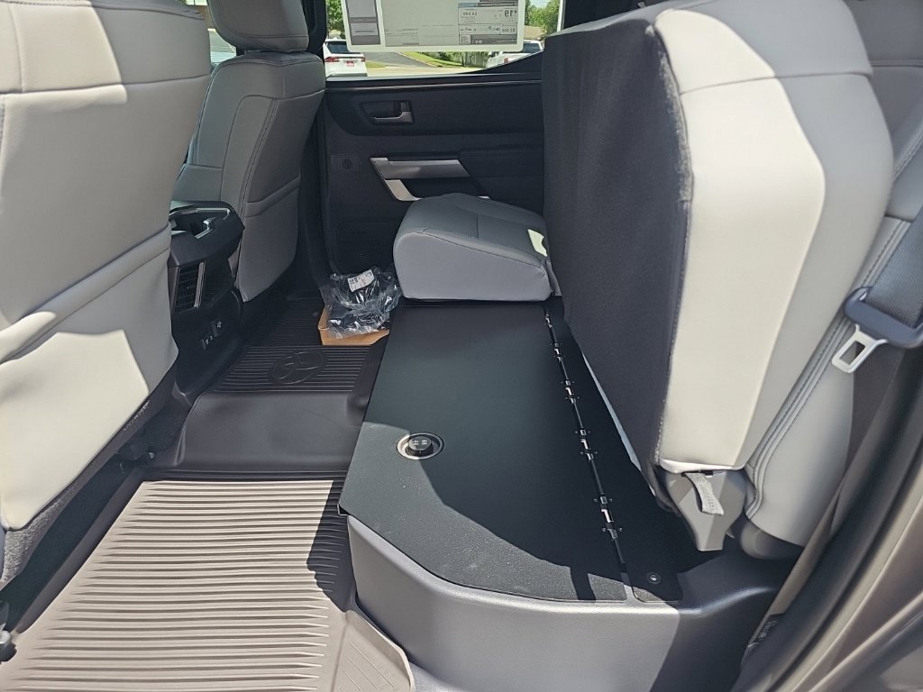 2026 Toyota Tundra SR5 - Photo 20