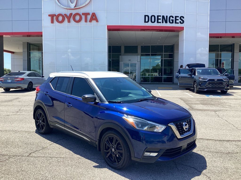 2020 Nissan Kicks SR