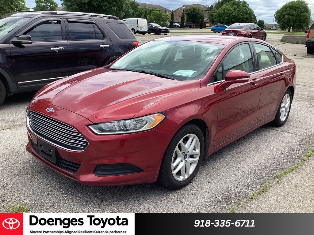 Used 2015 Ford Fusion SE Sedan