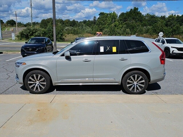2025 Volvo XC90 Plus photo 2