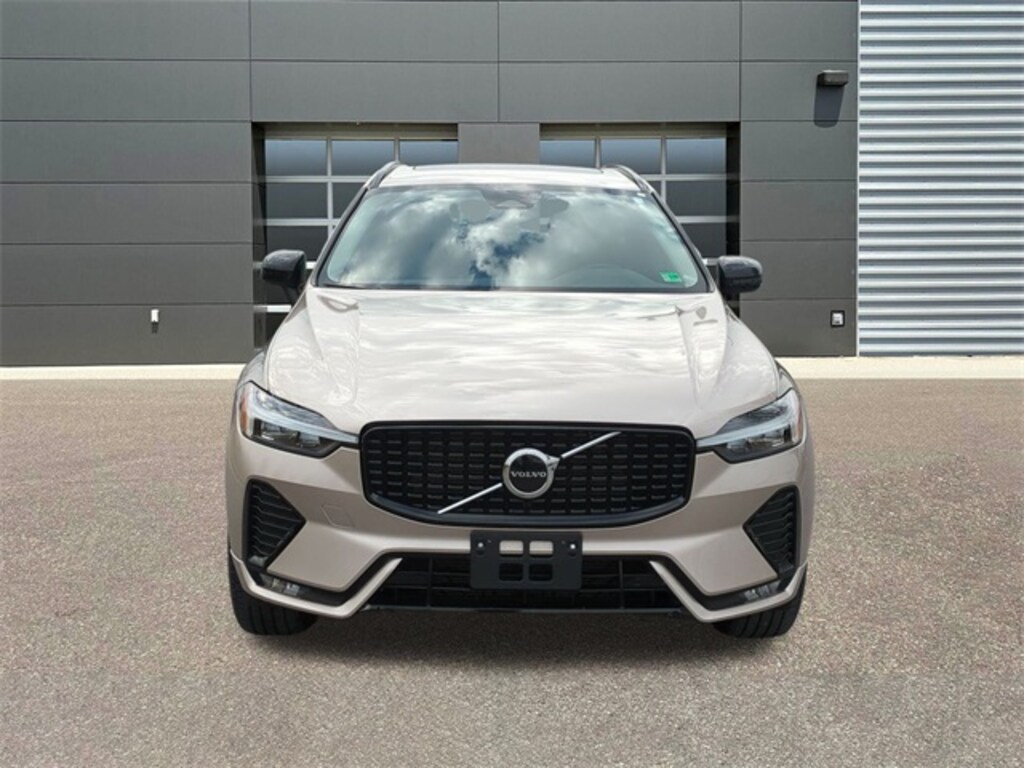 Certified 2025 Volvo XC60 B5 Core SUV