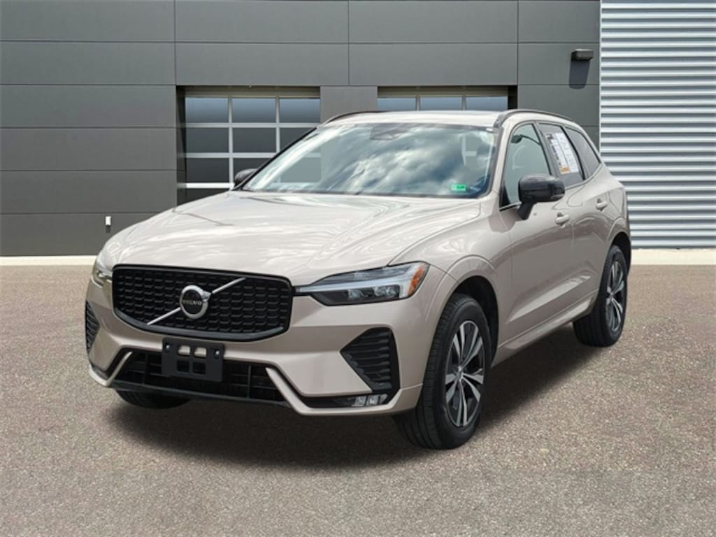 Certified 2025 Volvo XC60 B5 Core SUV