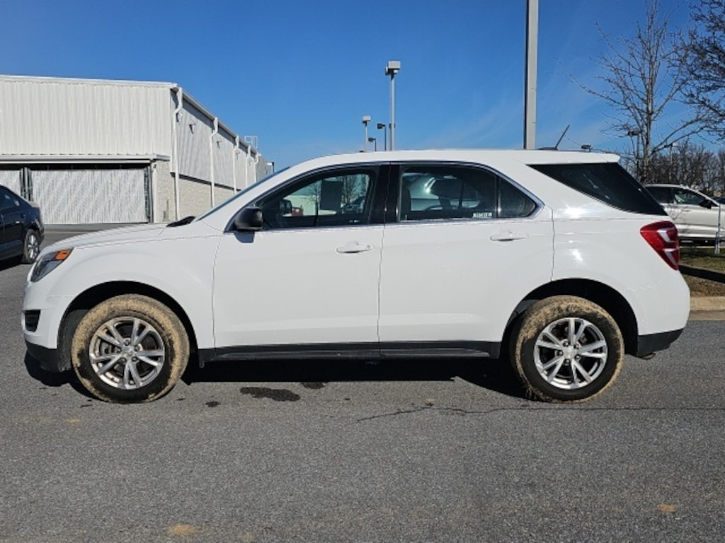 Used 2017 Chevrolet Equinox LS SUV