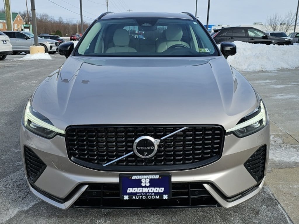 Used 2024 Volvo XC60 B5 Plus Dark SUV