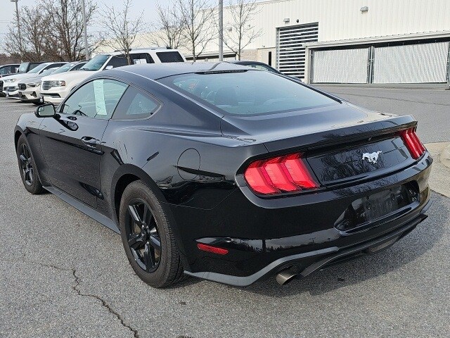 2018 Ford Mustang photo 4