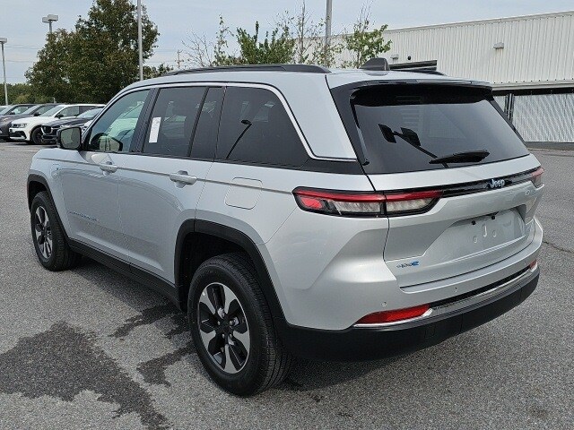 2024 Jeep Cherokee Limited 4xe photo 4
