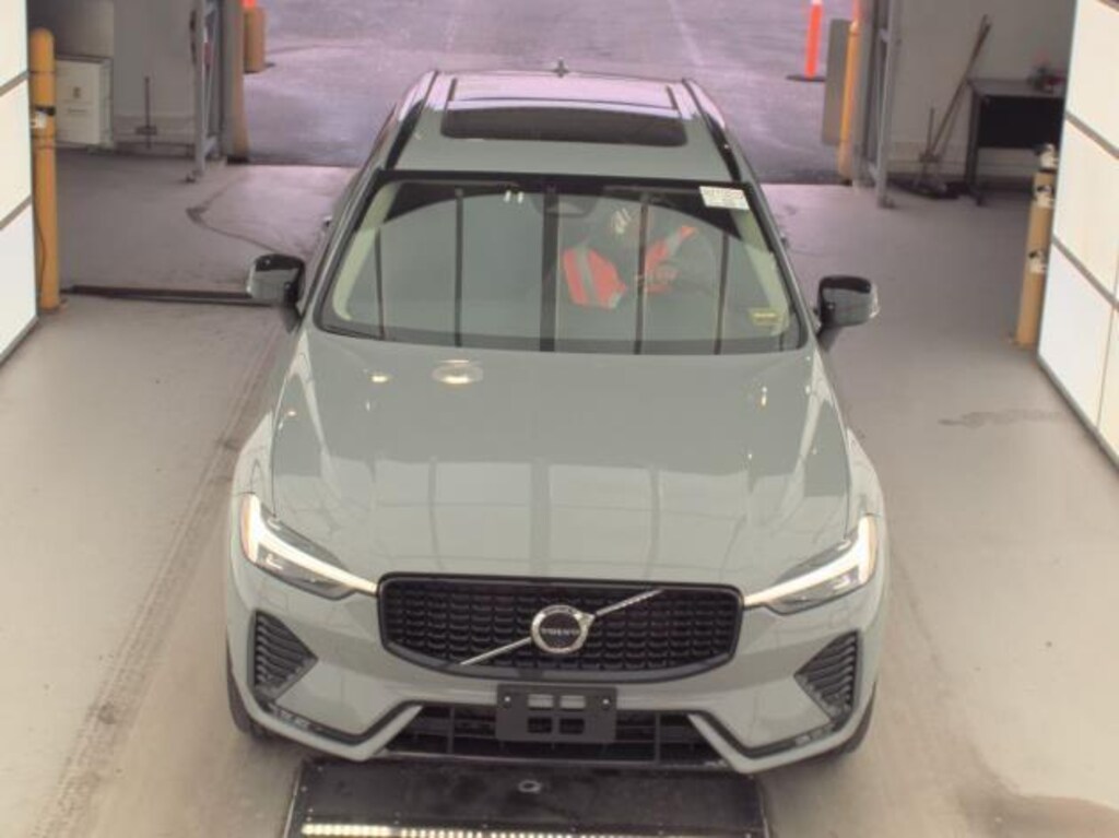 Certified 2025 Volvo XC60 B5 Plus SUV