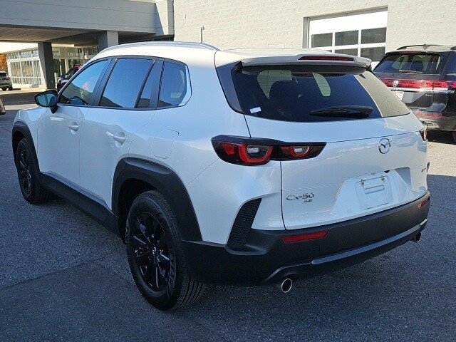 2025 Mazda CX-50 2.5 S Preferred photo 4