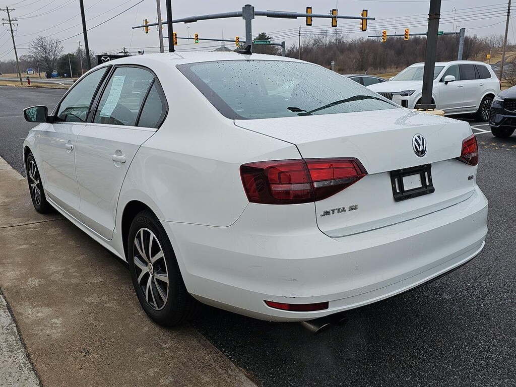 Used 2018 Volkswagen Jetta 1.4T SE Sedan