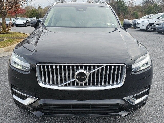 2024 Volvo XC90 B5 Core photo 2
