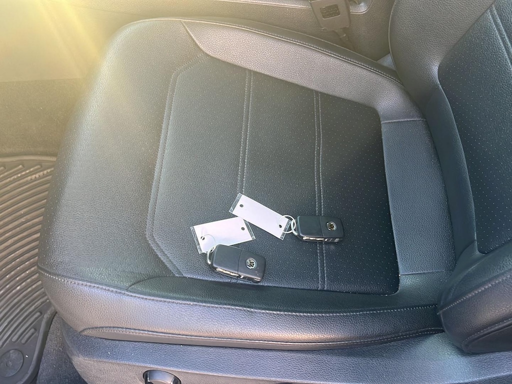 Used 2017 Volkswagen Passat 1.8T SE Sedan