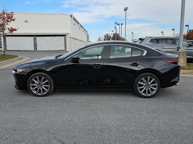 2025 Mazda Mazda3 2.5 s Preferred photo 3