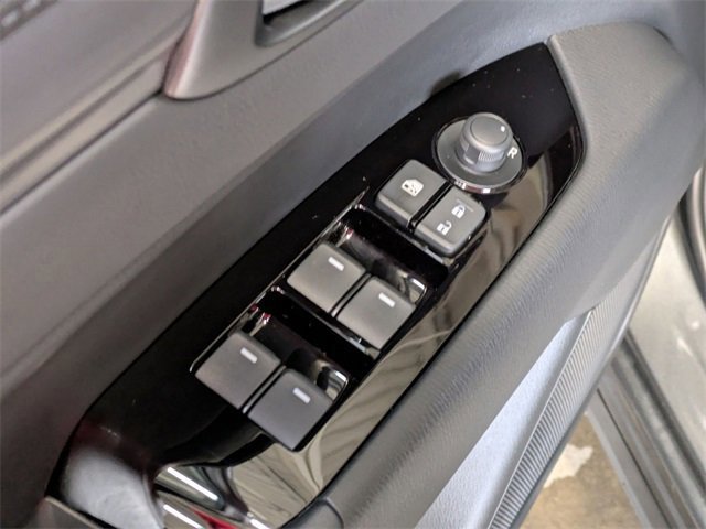 2025 Mazda CX-5 2.5 S Preferred photo 3