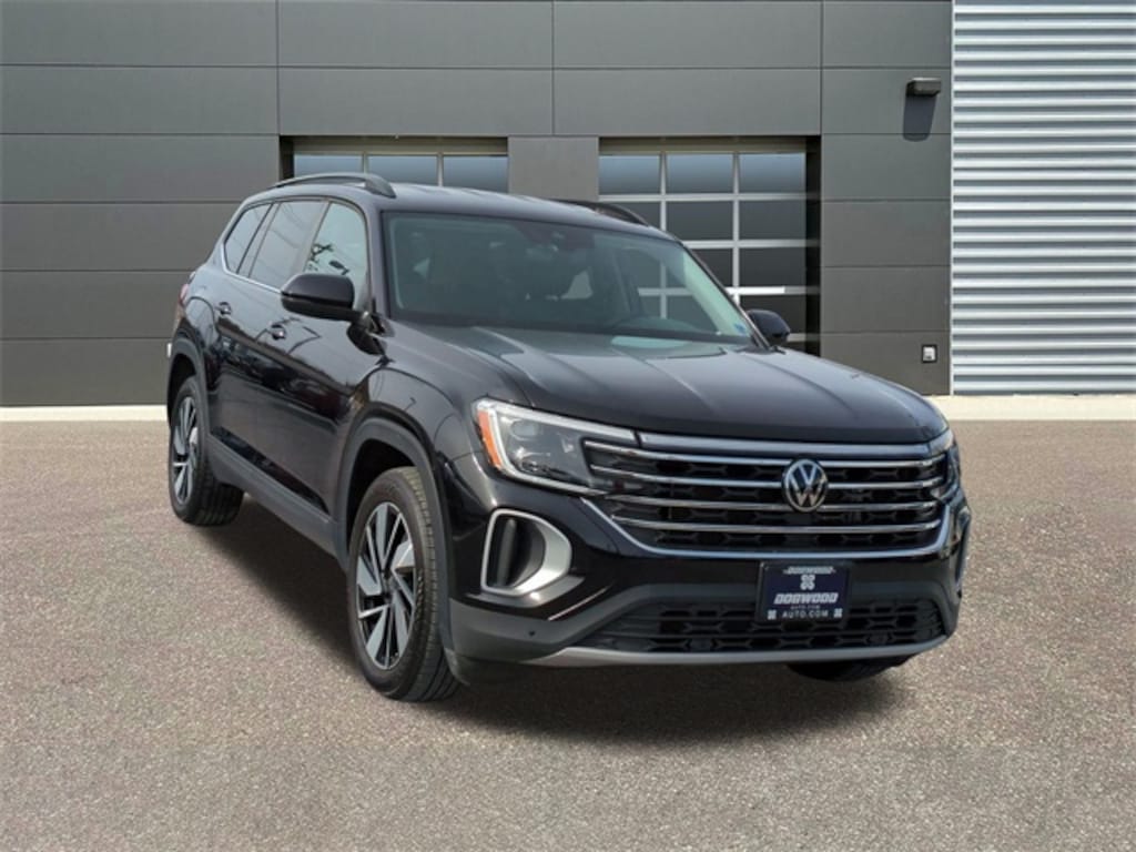 Used 2025 Volkswagen Atlas 2.0T SE w/Technology SUV