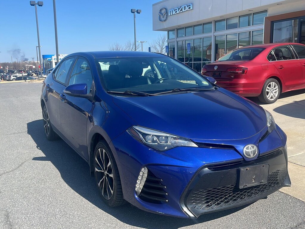 Used 2017 Toyota Corolla SE Sedan