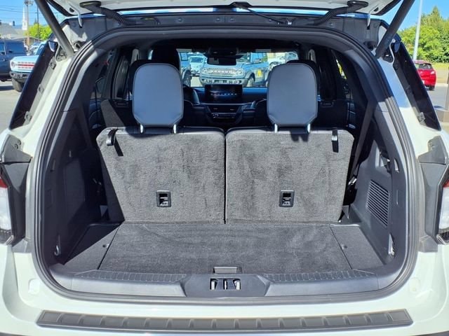 2025 Ford Explorer ST - Photo 16