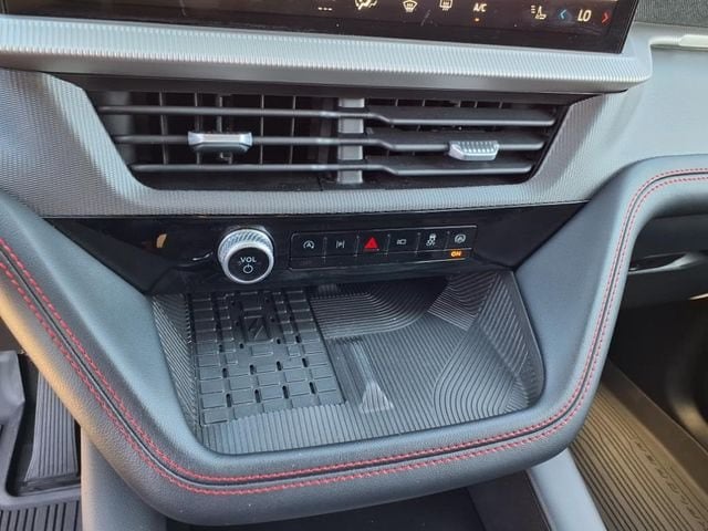 2025 Ford Explorer ST - Photo 23