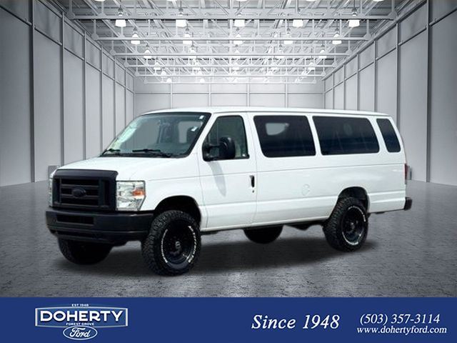 2014 Ford E-Series E-350 XLT Super Duty Extended's photo