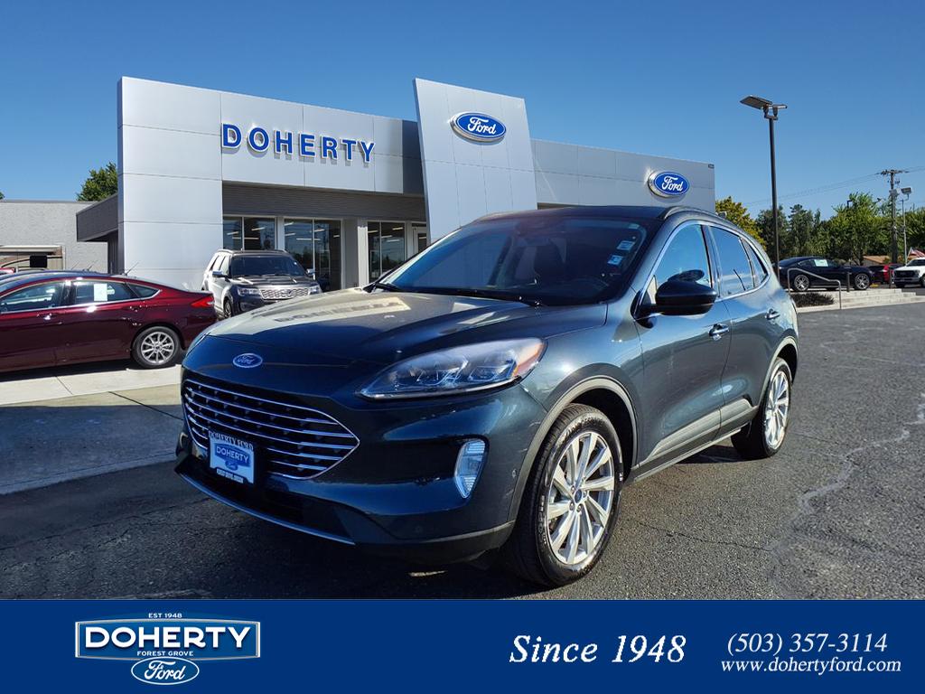 2022 Ford Escape Titanium