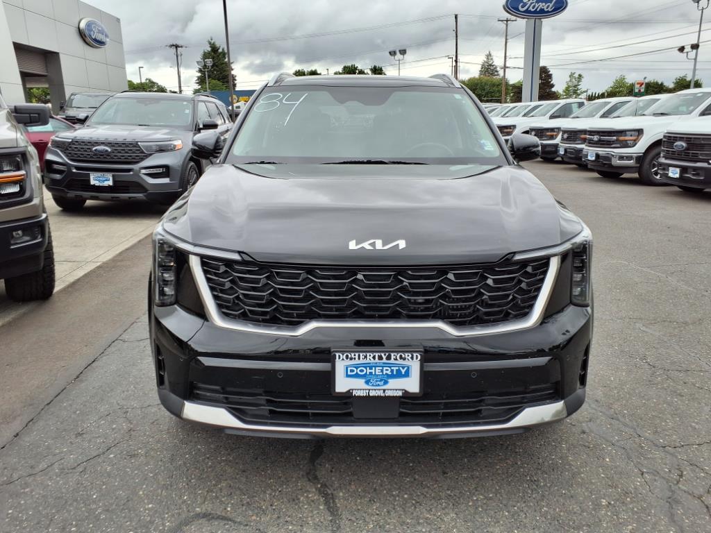 Used 2025 Kia Sorento EX with VIN KNDRJDJHXS5300084 for sale in Forest Grove, OR