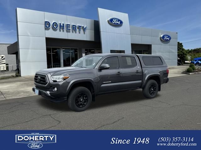 2022 Toyota Tacoma SR5 Double Cab 4WD V6 Auto Short Bed's photo
